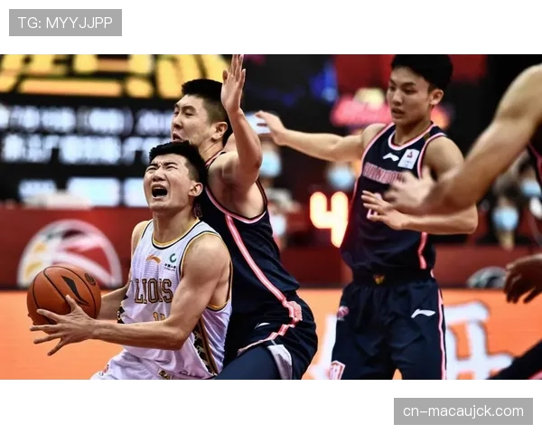 广东仍在寻找护筐型大外援 朱芳雨获批准但时间紧迫